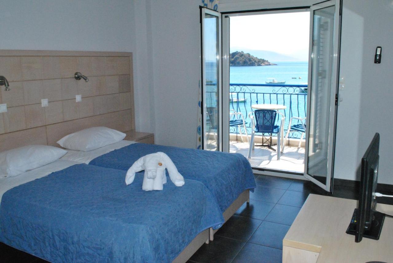 Hotel Aris Tolón Extérieur photo