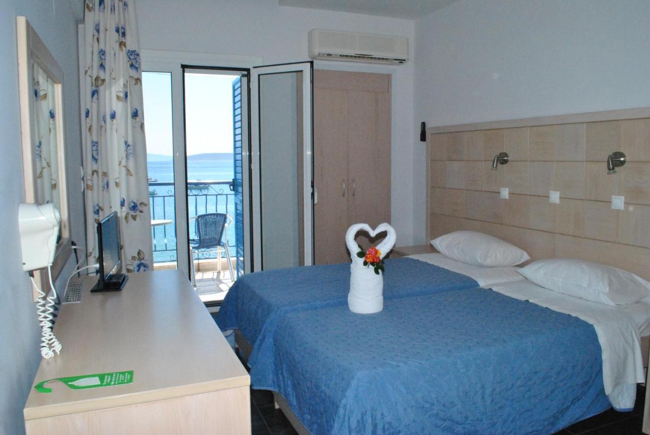 Hotel Aris Tolón Extérieur photo
